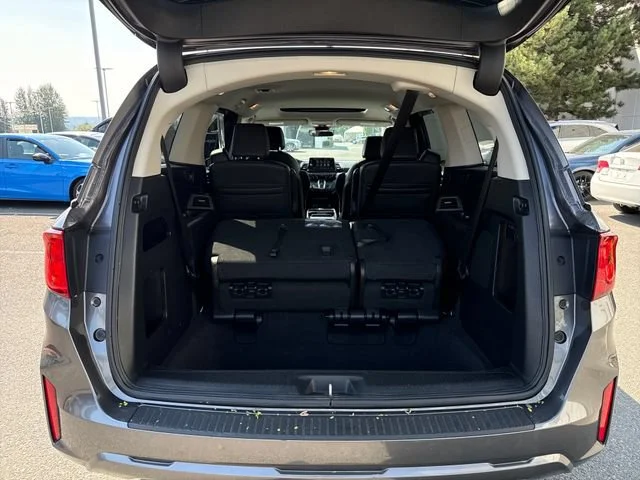 2025 Honda Odyssey EX-L - Photo 13