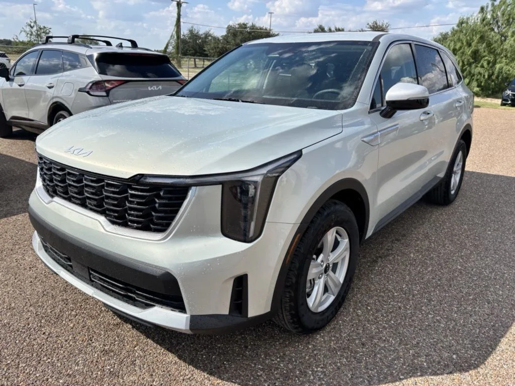 New 2026 White Kia LX image 3