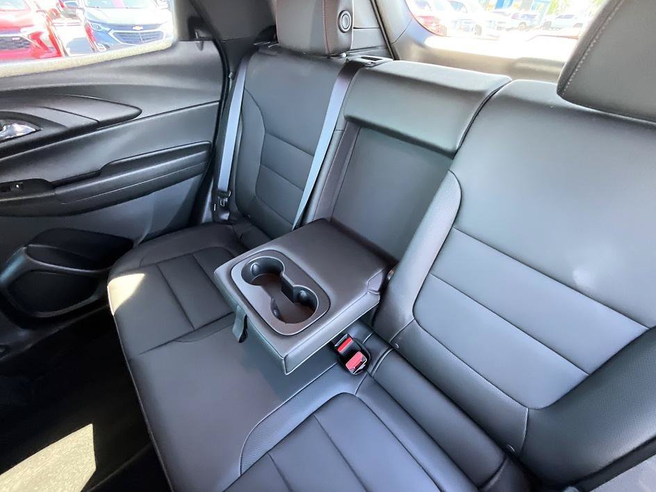 Used 2025 Gray Chevrolet RS image 32