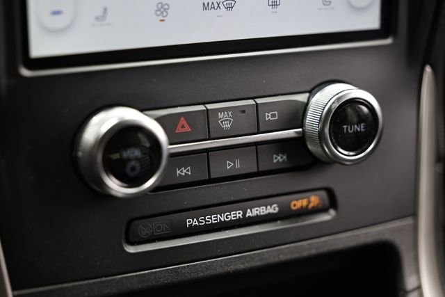 Used 2024 Silver Metallic Ford SEL image 38