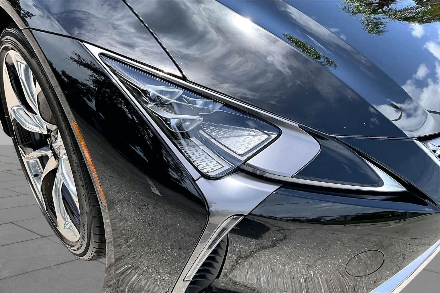 Used 2021 Obsidian Lexus  image 28