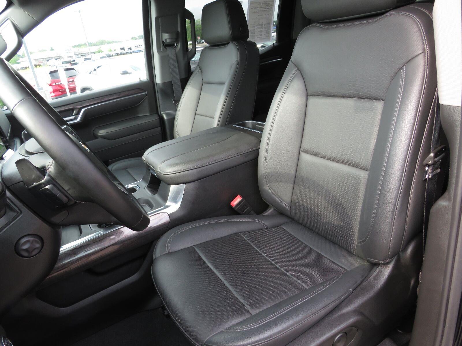 Used 2025 Black Chevrolet LTZ image 25