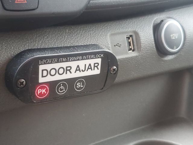 2020 Ford Transit Passenger Van XL - Photo 19