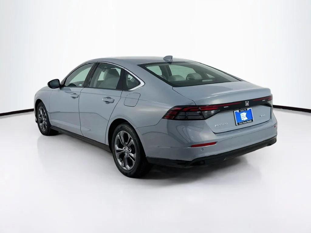New 2026 Urban Gray Pearl Honda EX-L image 5