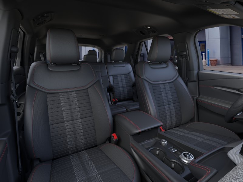 New 2026 Star White Metallic Tri-Coat Ford ST-Line image 10