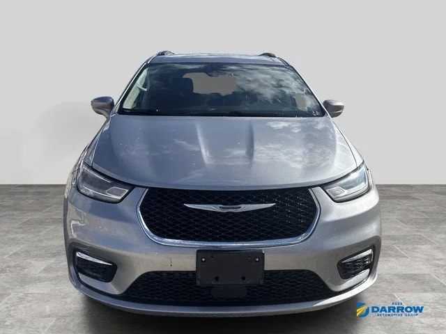 Used 2021 Silver Chrysler Touring L image 2