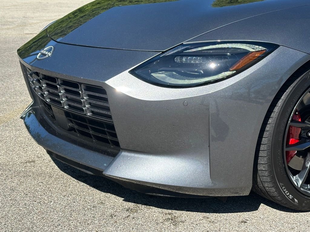 Used 2025 Gray Nissan Performance image 10