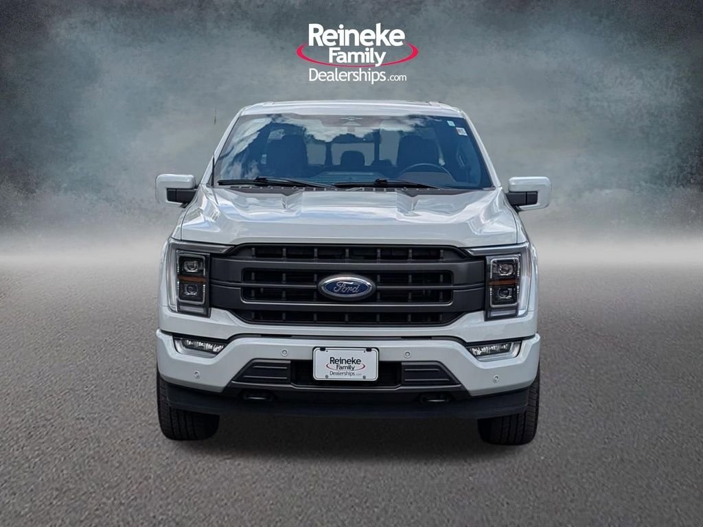 Used 2023  Ford Lariat image 2