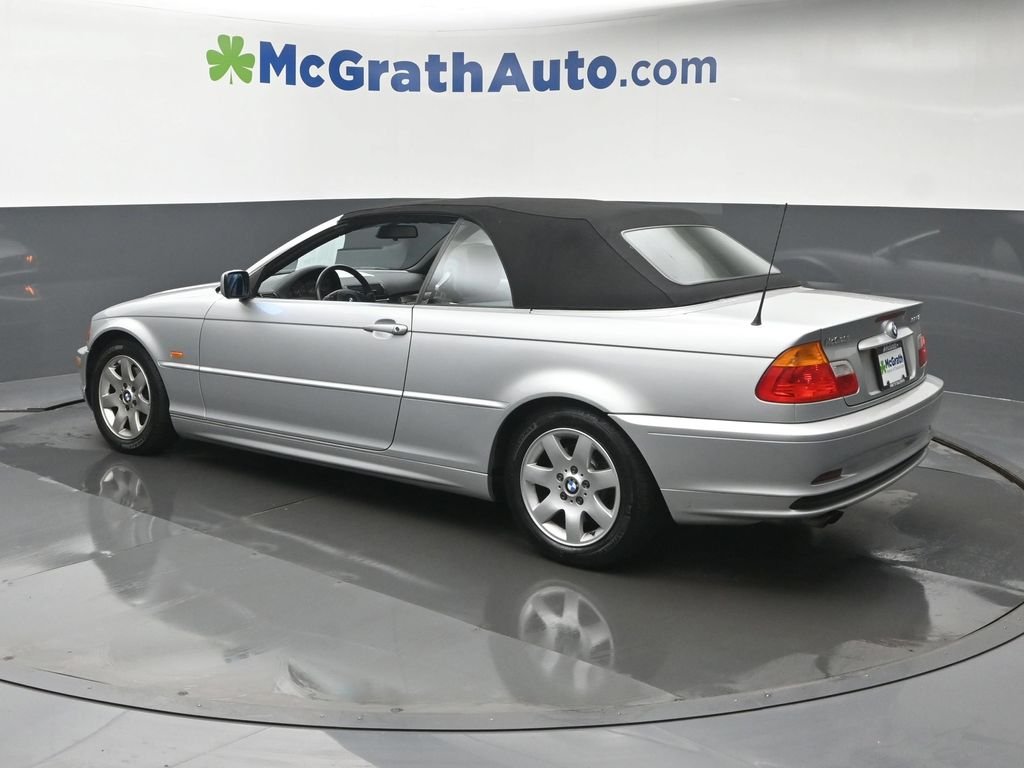 Used 2001 Silver BMW 325Ci image 22