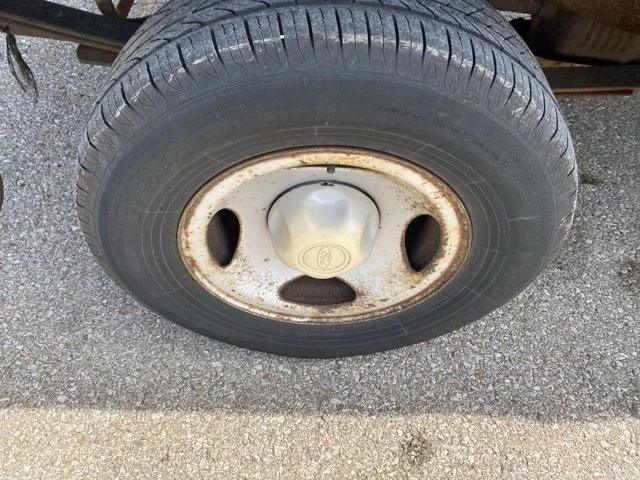 Used 1997 Black Ford  image 18