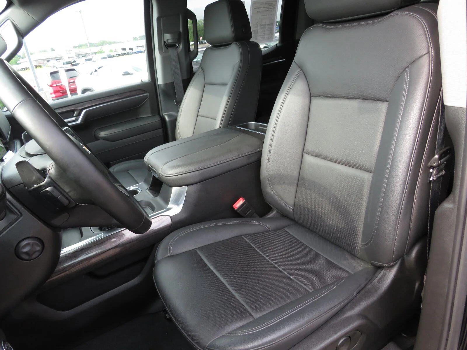 Used 2025 Black Chevrolet LTZ image 25