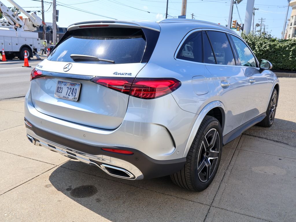 Used 2023 Silver Mercedes-Benz GLC 300 image 5