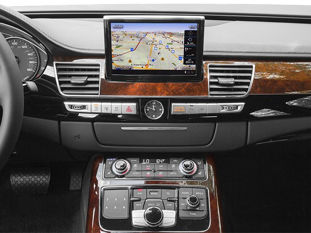 Used 2014  Audi 4.0T image 20