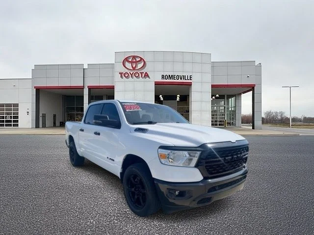 2023 RAM 1500 Big Horn/Lone Star 4x4 Crew Cab 5'7's photo