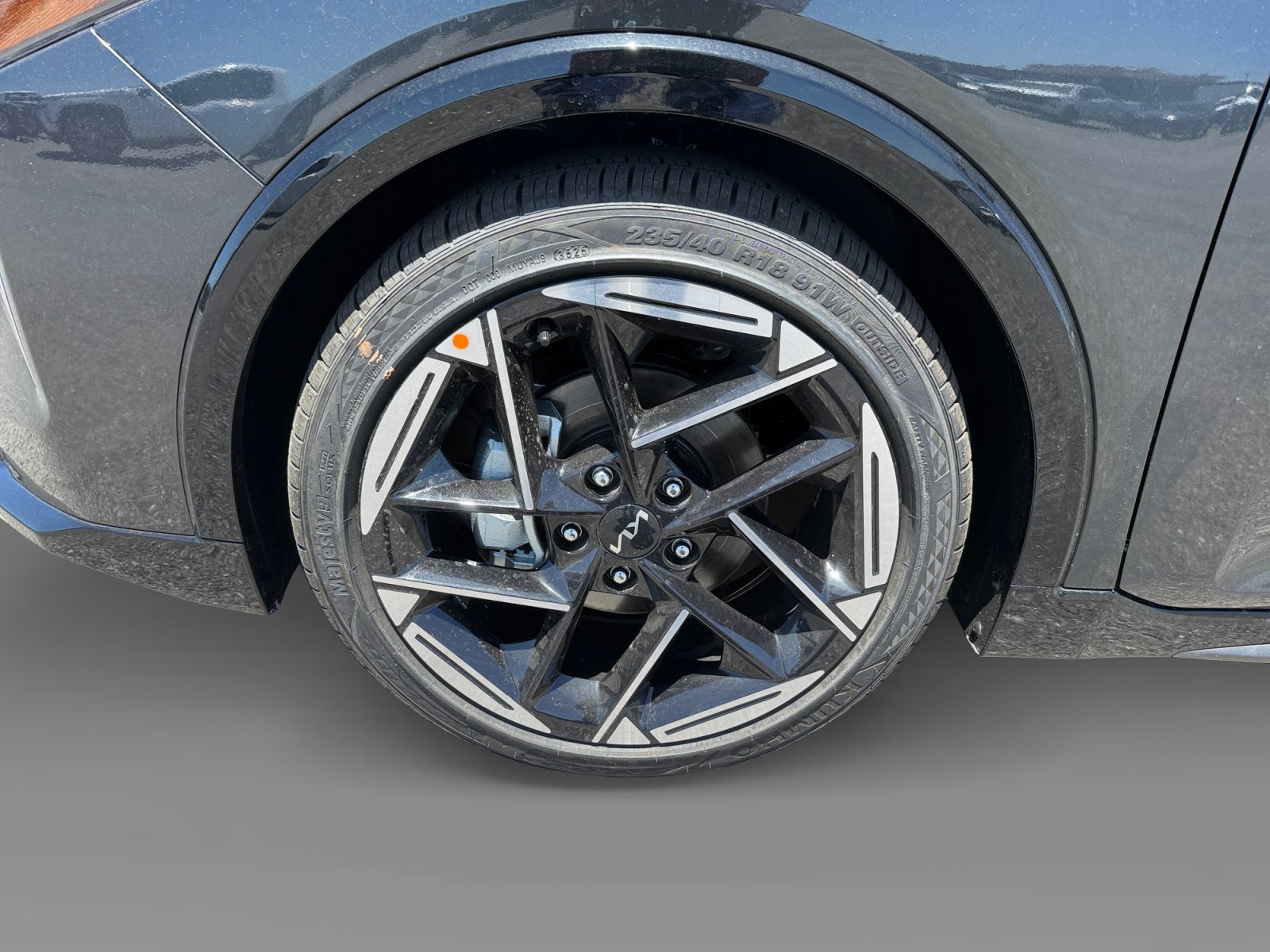 New 2026 Interstellar Gray Kia GT-Line image 9