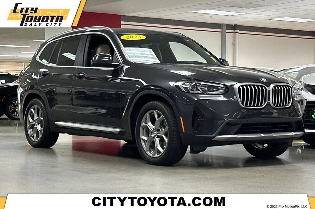 2023 BMW X3 sDrive30i's photo