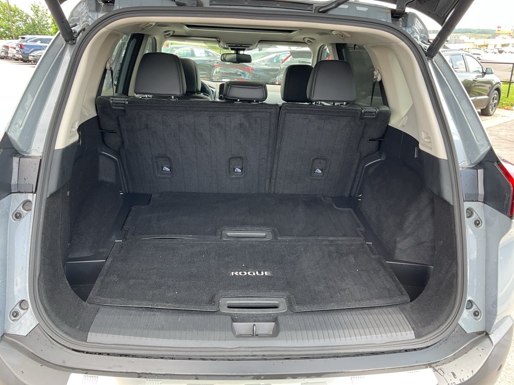 Used 2021 Boulder Gray Pearl Nissan SL image 18