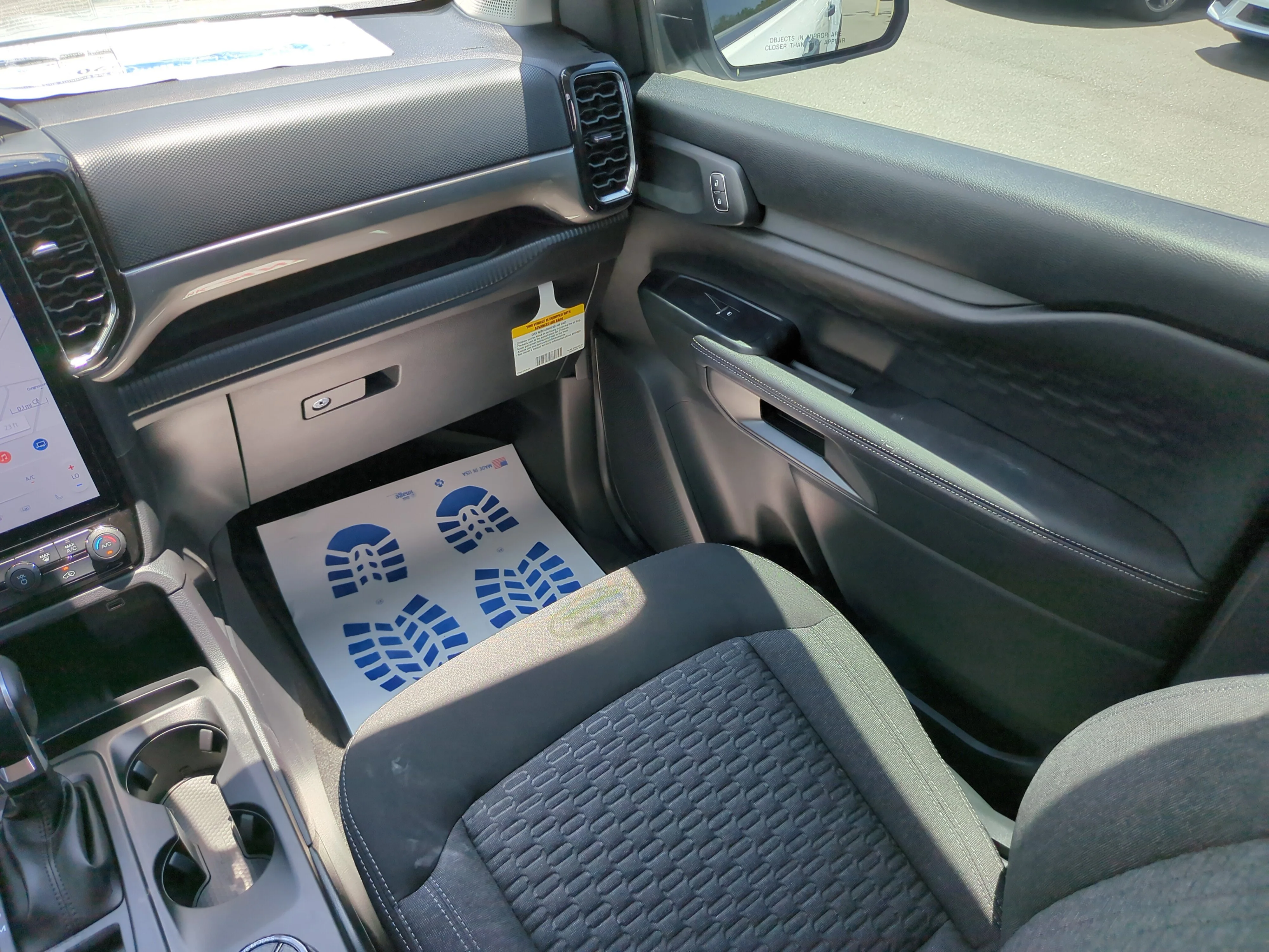 New 2026 Oxford White Ford XLT image 15