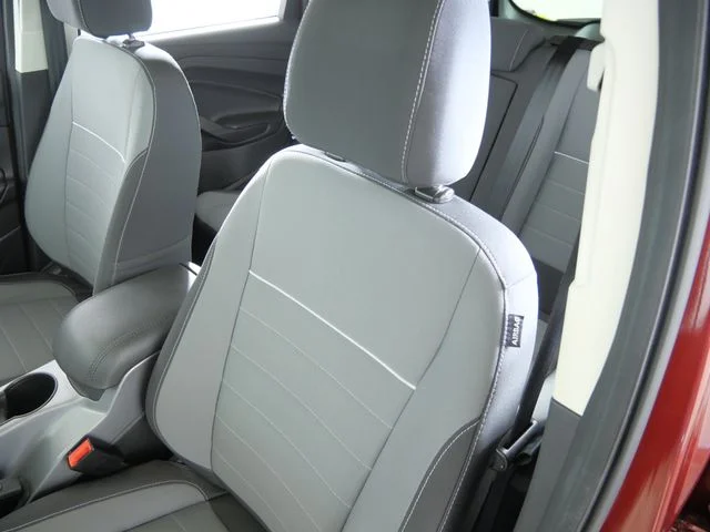 Used 2015 Orange Ford SE image 20