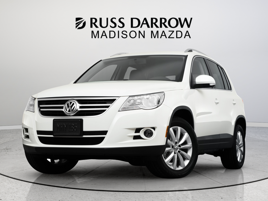 Used 2011 White Volkswagen S image 10