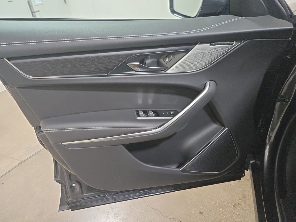 2026 Jaguar F-Pace R-Dynamic S - Photo 24