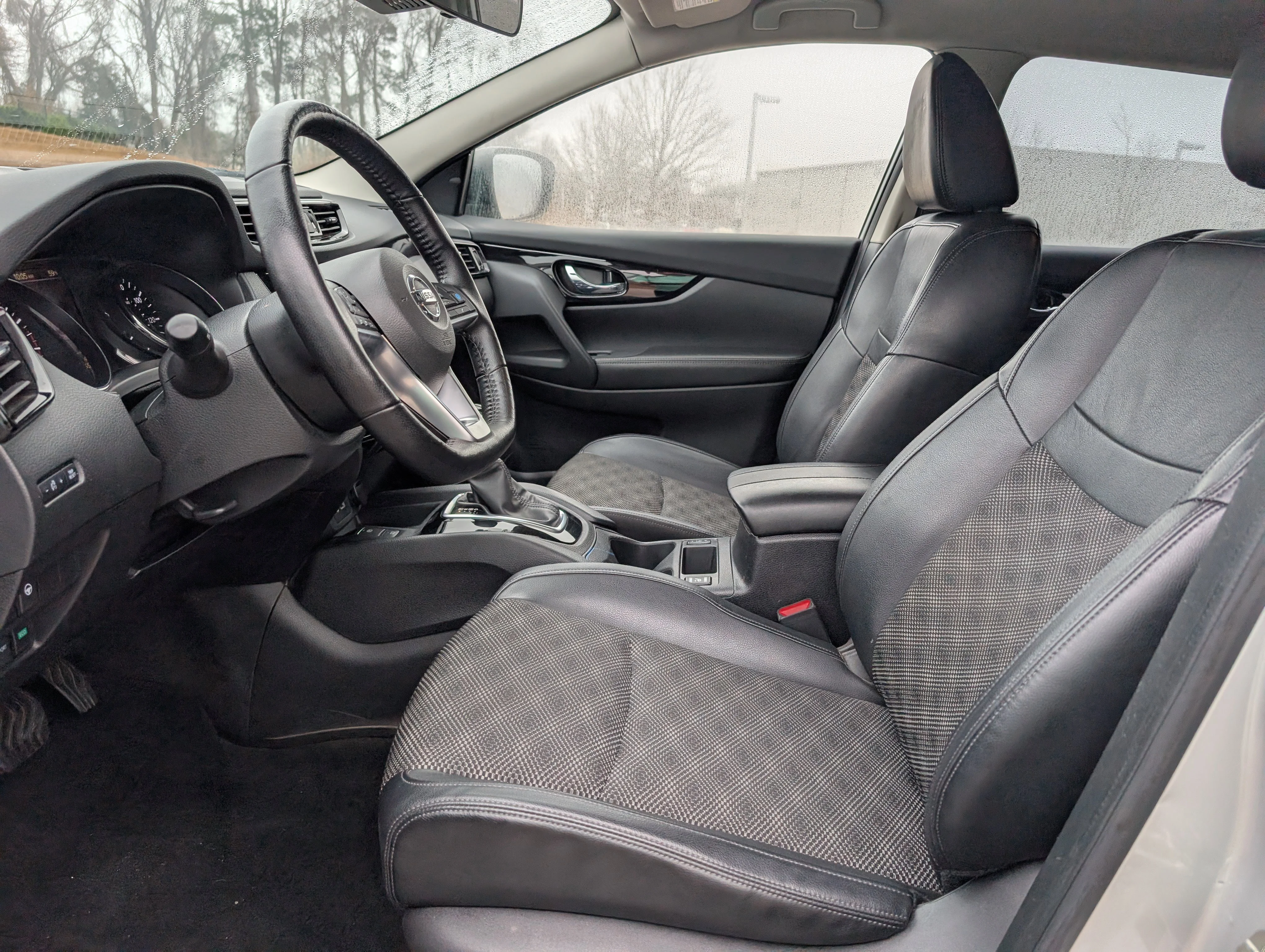2022 Nissan Rogue Sport SV - Photo 16