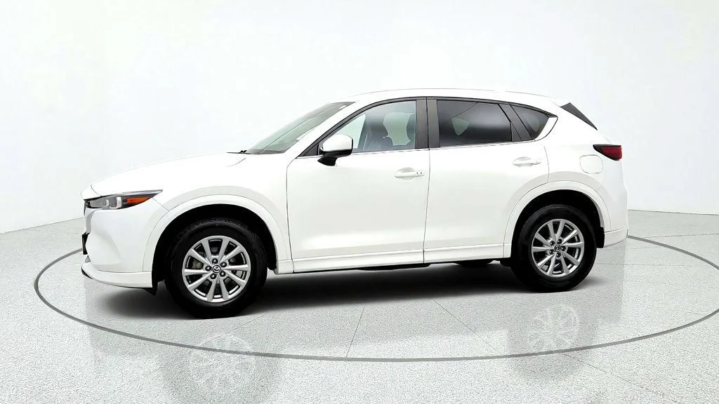 Used 2024 Rhodium White Metallic Mazda 2.5 S Select Package AWD image 8