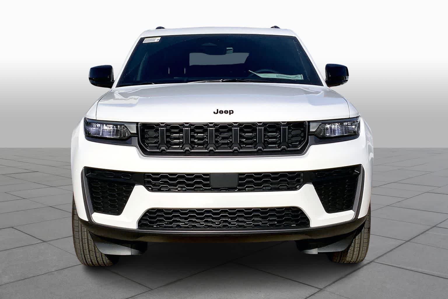 New 2026 Bright White Clearcoat Jeep Laredo Altitude image 3