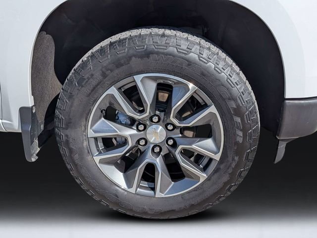 Used 2024 White Chevrolet LT image 10