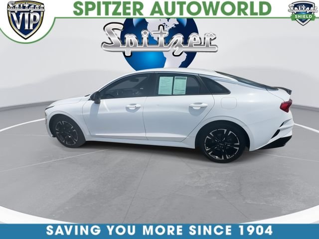 Used 2024 White Kia GT-Line image 6
