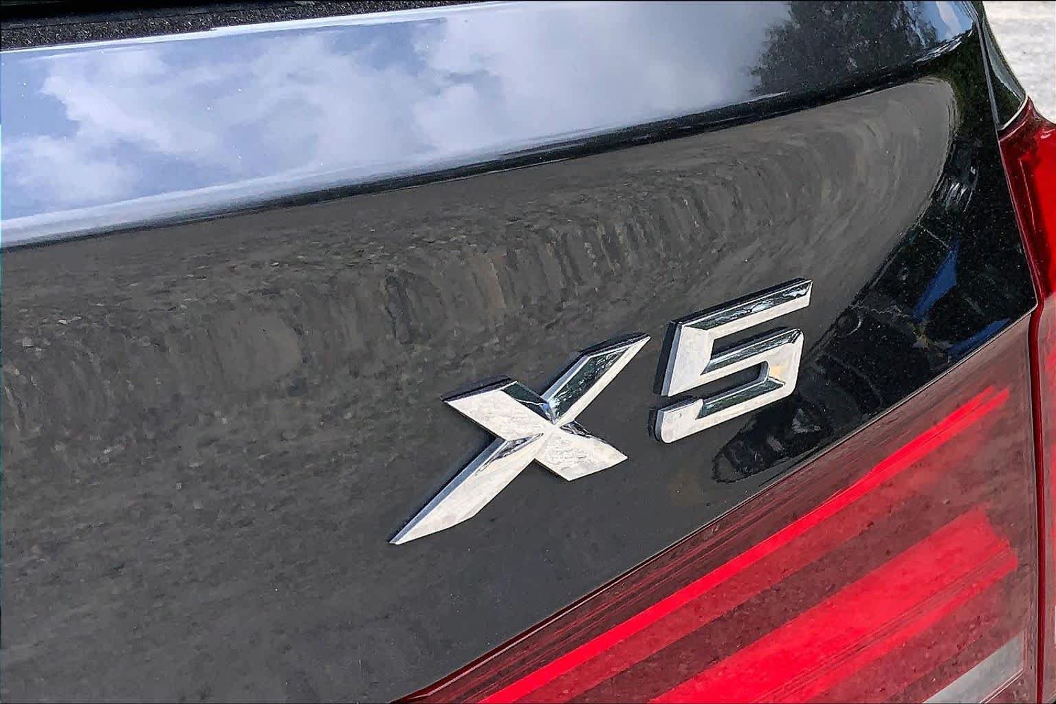 Used 2018 Dark Graphite Metallic BMW sDrive35i image 10