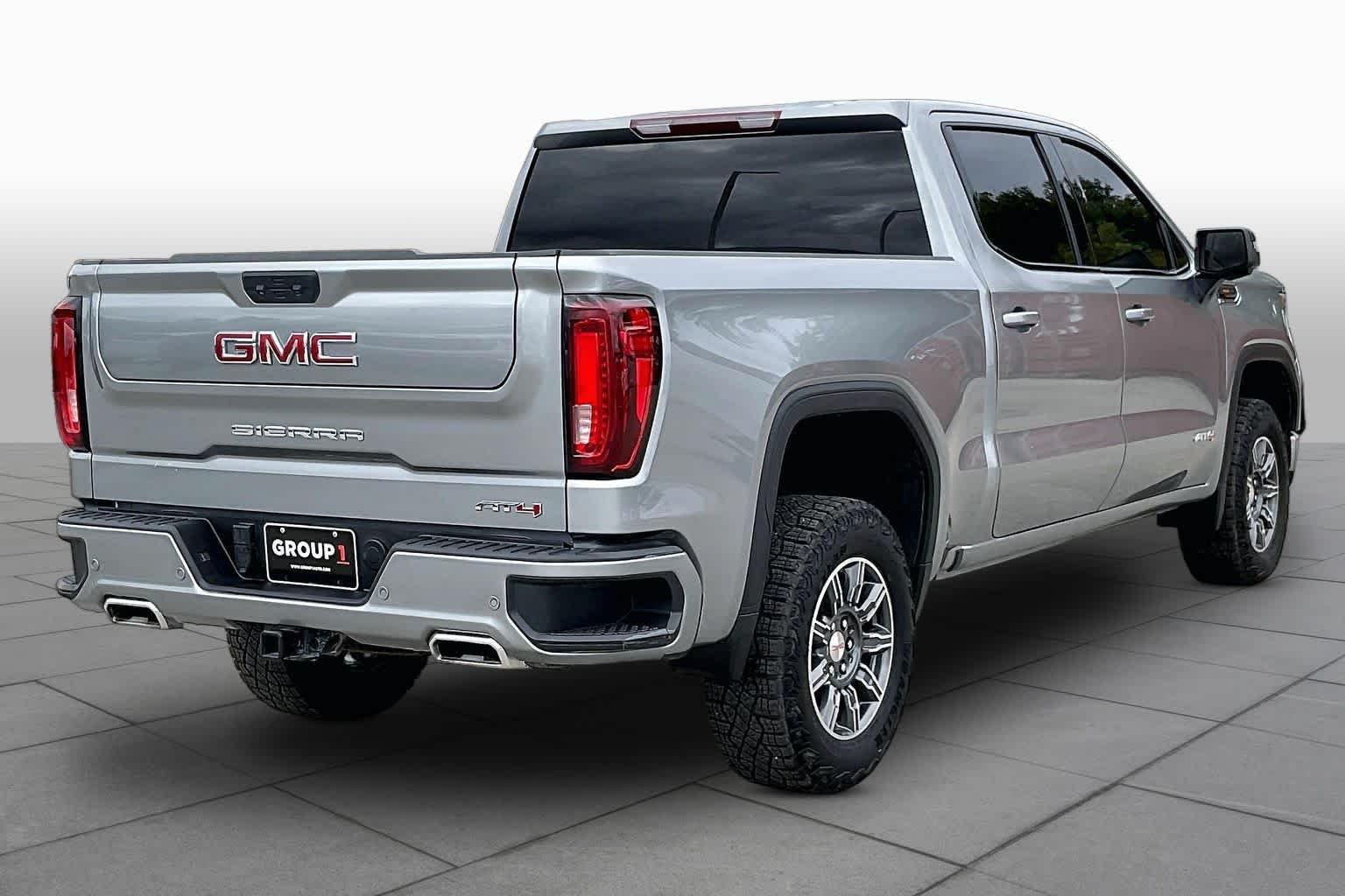 Used 2025 Sterling Metallic GMC AT4 image 13