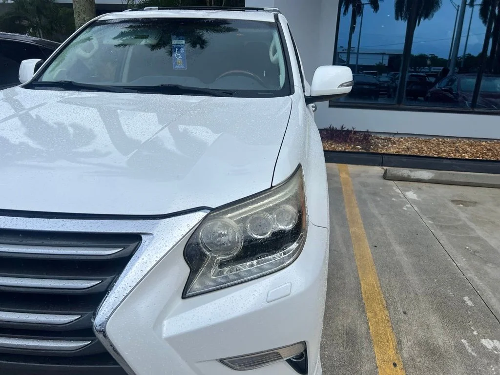 Used 2014 Starfire Pearl Lexus 460 image 5
