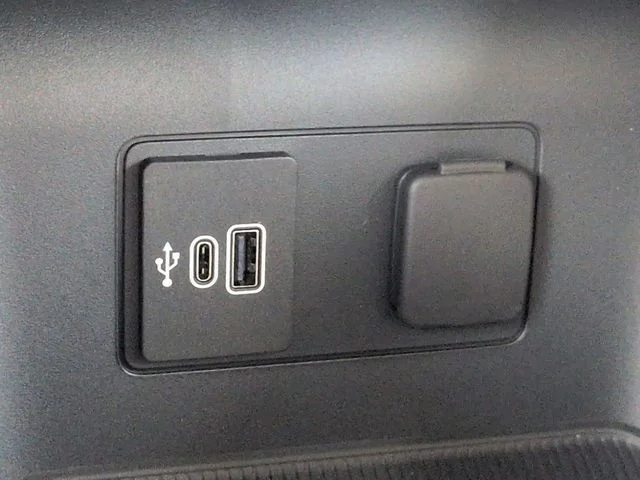 New 2026 Carbonized Gray Metallic Ford Active image 22