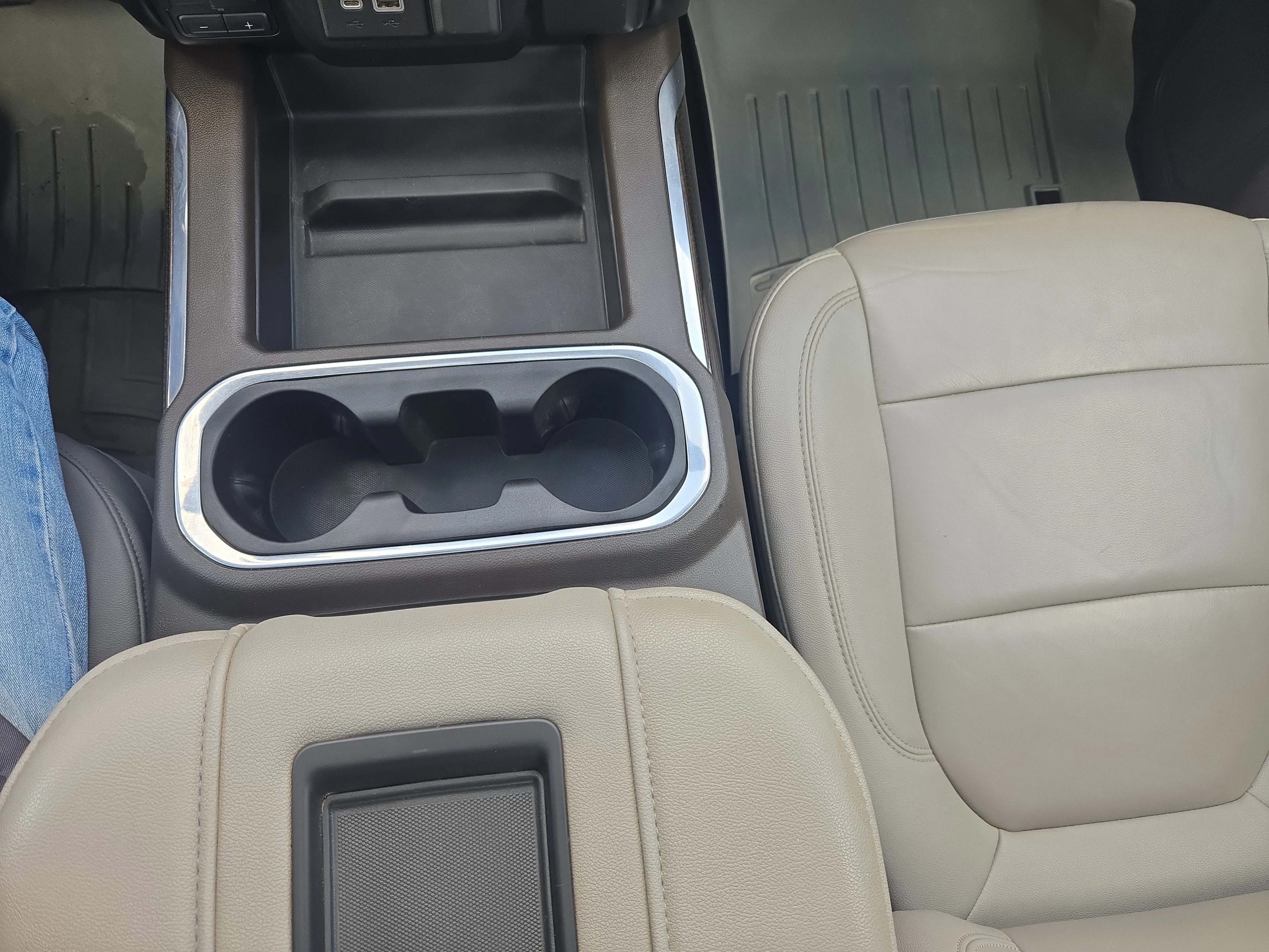 Used 2021 Oxford Brown Metallic Chevrolet RST image 21
