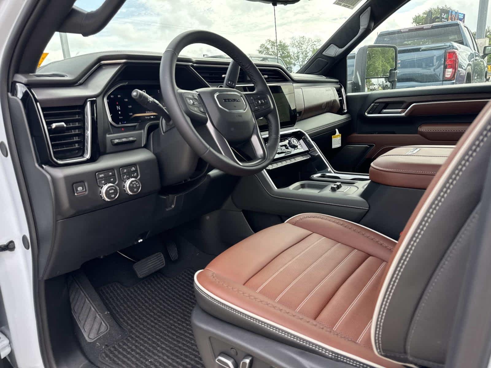 2026 GMC Sierra 2500HD Denali Ultimate - Photo 9