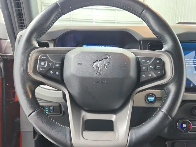 Used 2023 Red Ford Badlands image 21