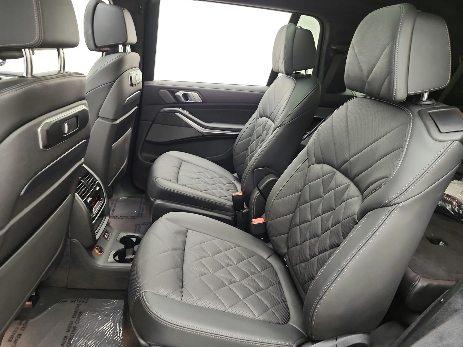 Used 2024 Black Sapphire Metallic BMW xDrive40i Sports Activity Vehicle image 13