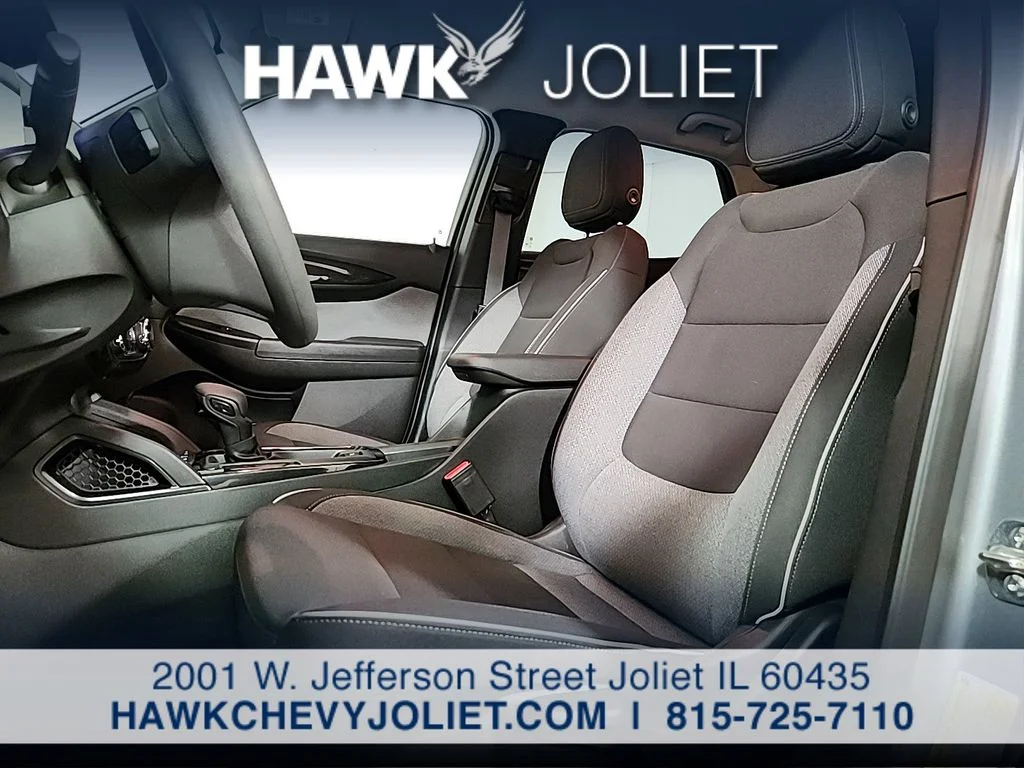 Used 2025 Gray Chevrolet LT image 10