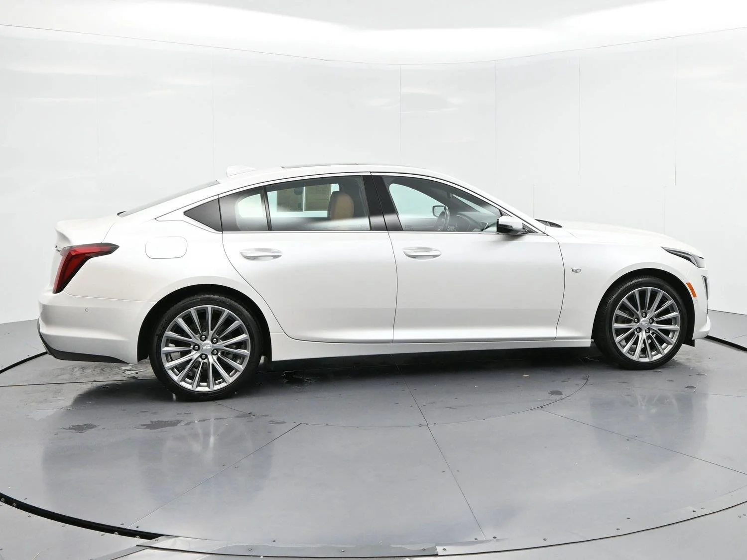 Used 2024 Crystal White Tricoat Cadillac Premium Luxury image 8