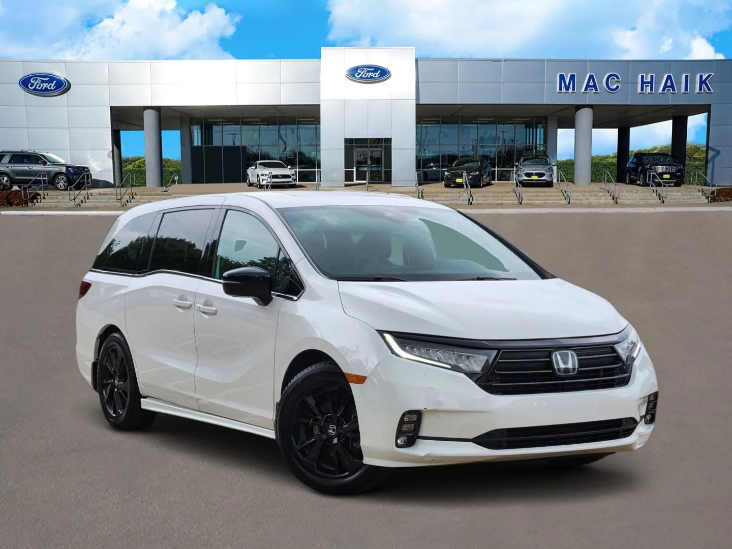 Used 2024  Honda Sport image 1