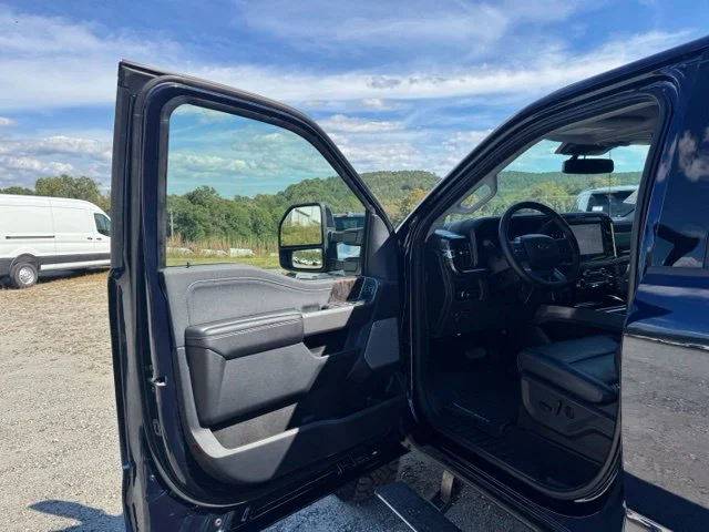 Used 2025 Blue Ford Lariat image 11