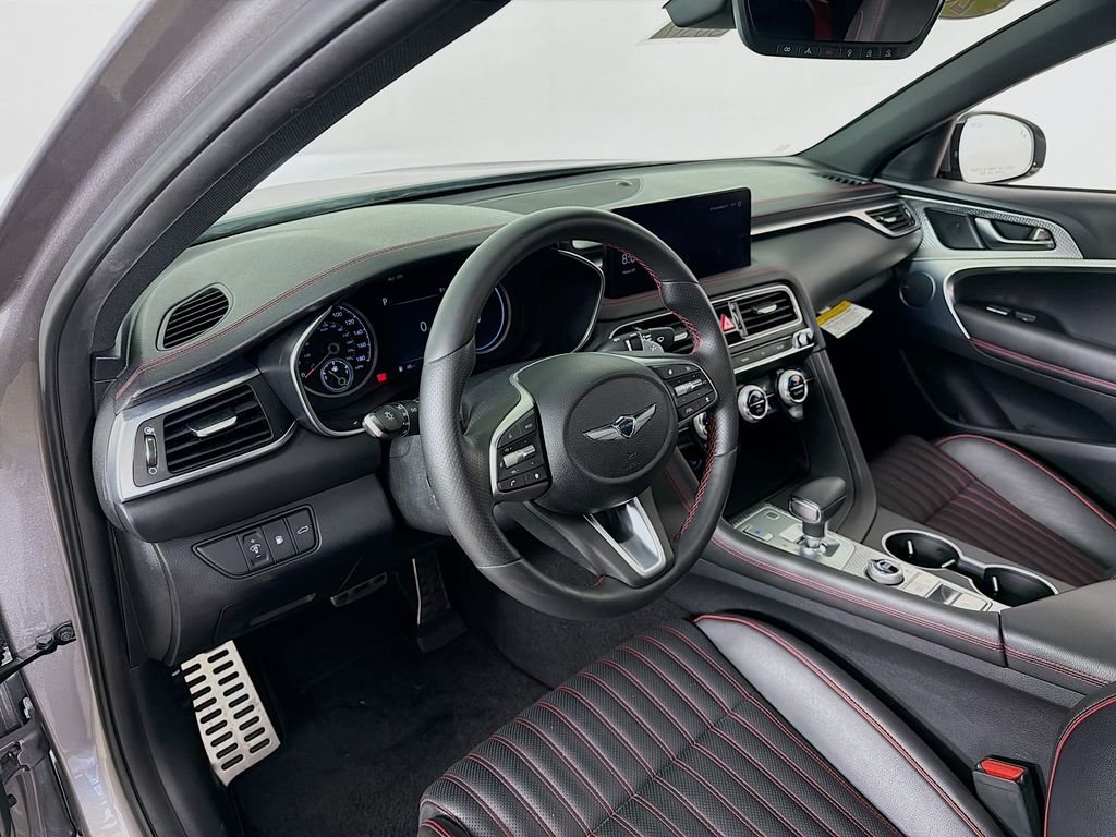 Used 2023 Savile Silver Genesis 3.3T Sport Advanced image 9