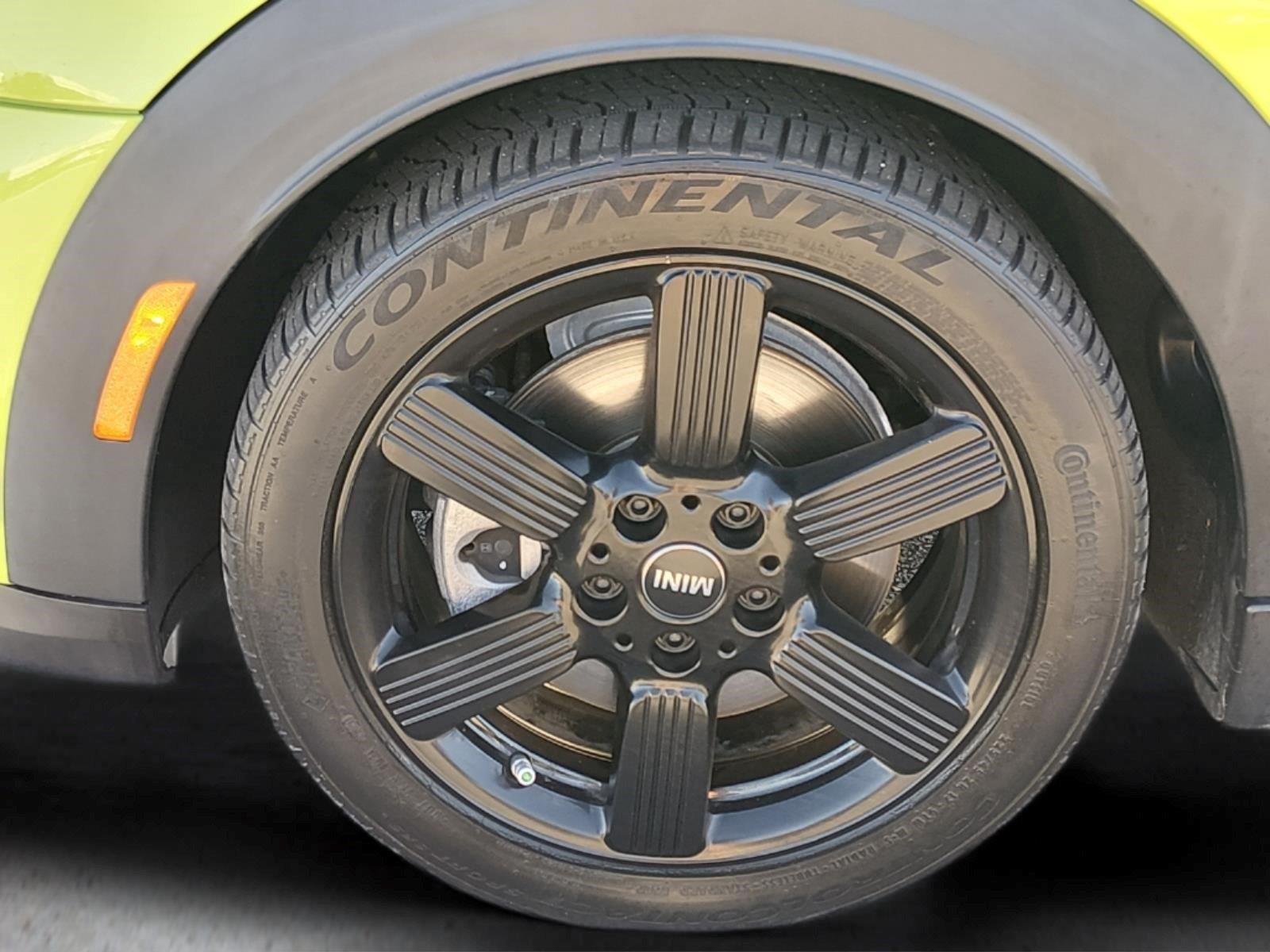 Used 2022 Zesty Yellow MINI Cooper S image 12