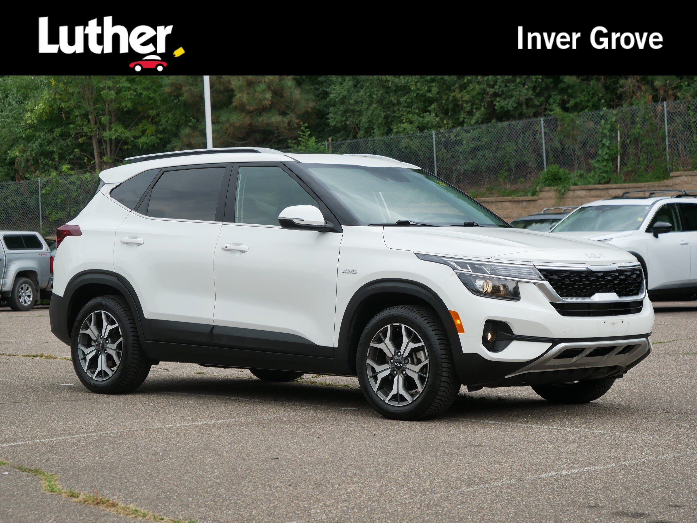 Used 2023 Snow White Pearl Kia EX image 1