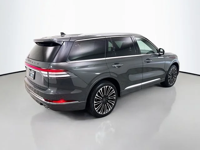 Used 2024 Dark Gray Metallic Lincoln Black Label image 7