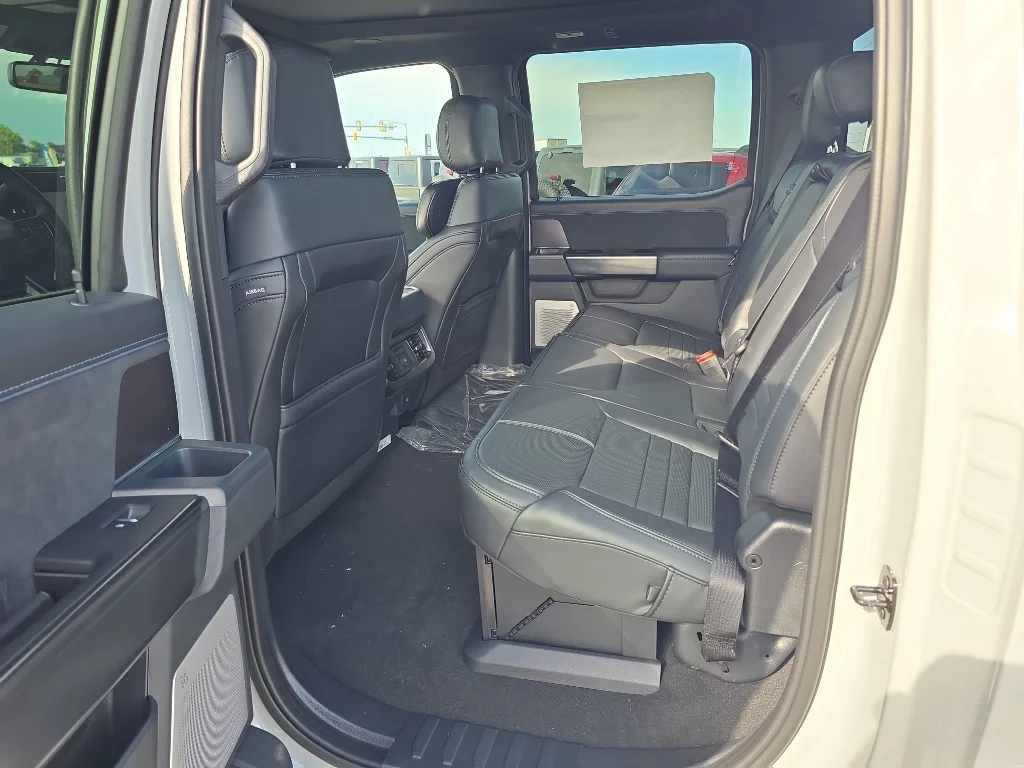 New 2026 Avalanche Ford F-350® Platinum® image 34