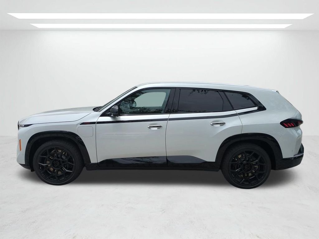 New 2026 Mineral White Metallic BMW Label image 7