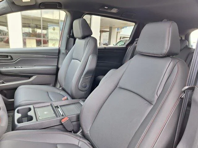 2026 Honda Odyssey Sport L - Photo 11