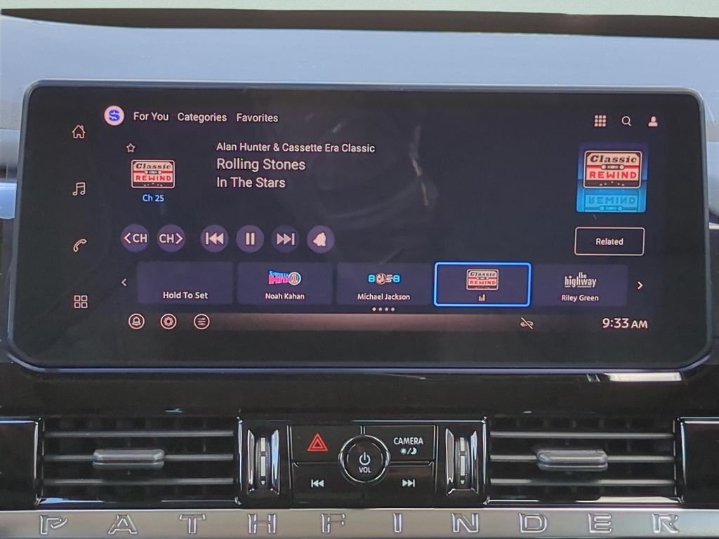 New 2026 Boulder Gray Pearl / Super Black Two-tone Nissan Platinum image 14